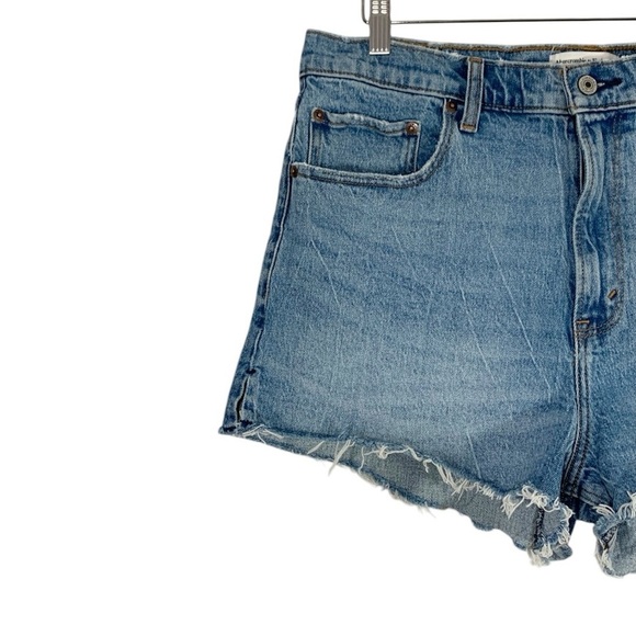 Abercrombie & Fitch High Rise Mom Shorts  Size 33 - Picture 5 of 10